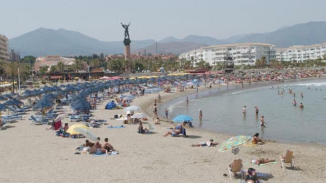 Edificio Plaza Apartment Marbella Bagian luar foto